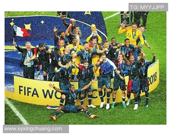 意大利足球巨星高清壁纸大全彰显绿茵传奇魅力与激情风采