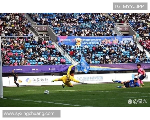 足球巨星之子踏上绿茵场追逐梦想延续父辈辉煌未来